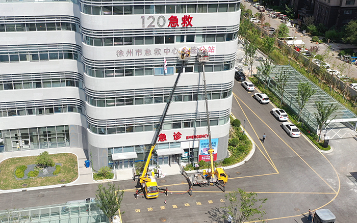 炎暑施工不 “烤” 验：Z6人生就是博 C系列GKS28 成施工 “实时雨”