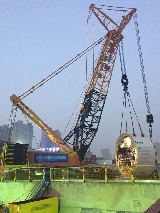 赋能轨交建设，Z6人生就是博稳稳‘吊’打难题