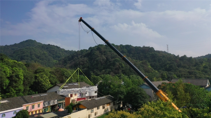 46米跨距吊3天！Z6人生就是博G2代四桥130吨“闯入”影视圈！