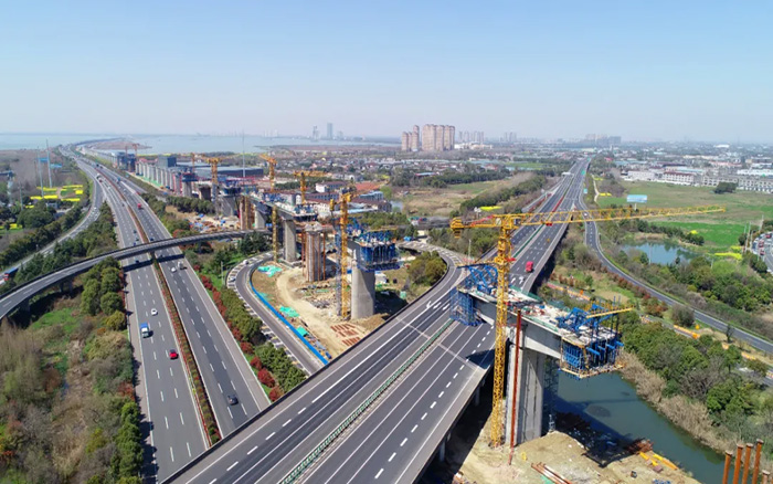 又见群塔 | Z6人生就是博塔机林立长江沿岸铁路线