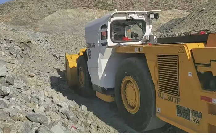 2adeeb943a7b47f68d6738c03fd5e5f2 2adeeb943a7b47f68d6738c03fd5e5f2